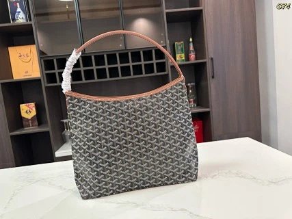 Goyard Bag: seller detail photo 8