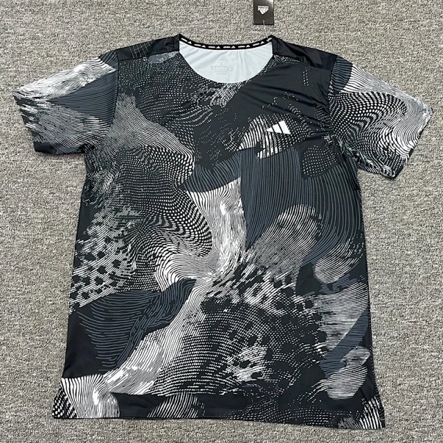 Adidas T-shirt: seller detail photo 2