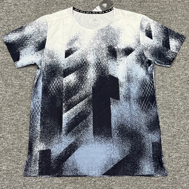 Adidas T-shirt: seller detail photo 4