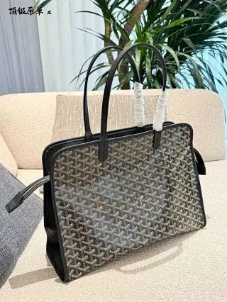 Goyard Bag: seller detail photo 2