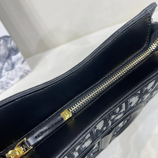 Dior crossbody bag: seller detail photo 8