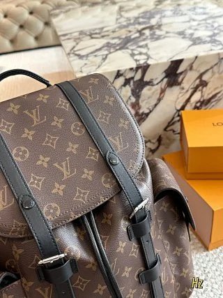 LV Louis Vuitton Bag: seller detail photo 2