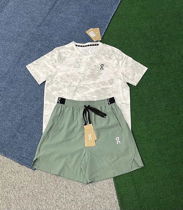 On Running Sports T-shirt & Shorts Set: seller detail photo 11