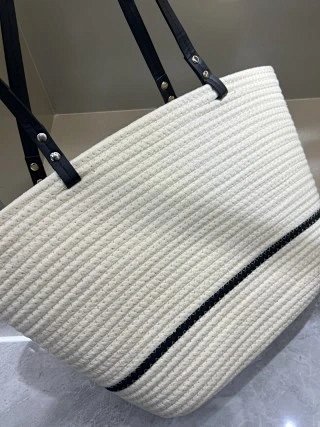LV Louis Vuitton Bag: seller detail photo 6
