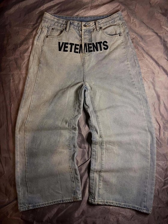 Vetements Jeans