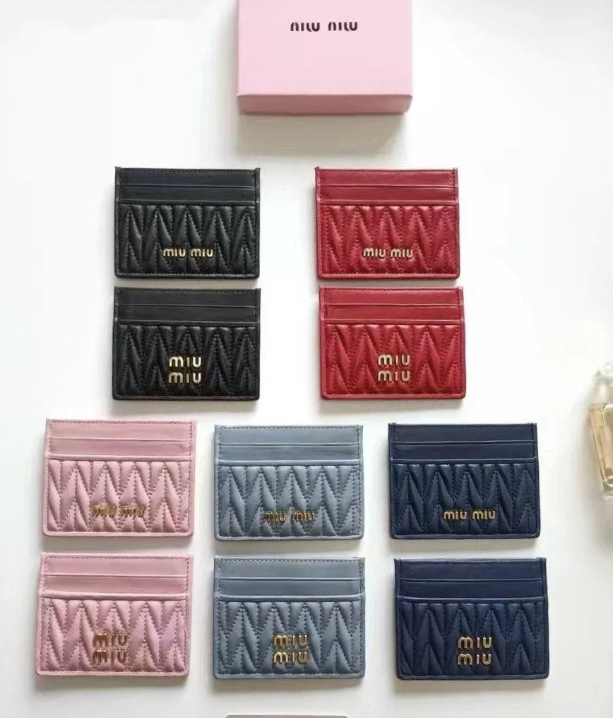 Miu Miu Quilted Matelass&eacute; Leather Card Holder with Gold Logo