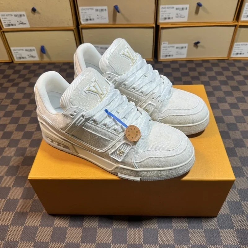 20+ LV Trainers – QC photo 1