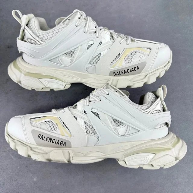 Balenciaga Sneakers Track