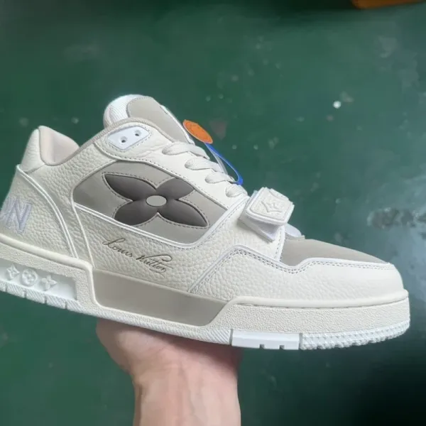 Louis Vuitton Archlight Sneakers Off-White - 1