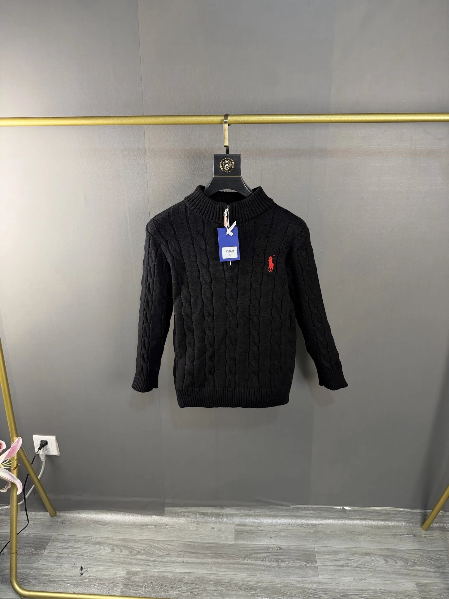 The North Face Down Jackets Hooded quilted puffer — 16