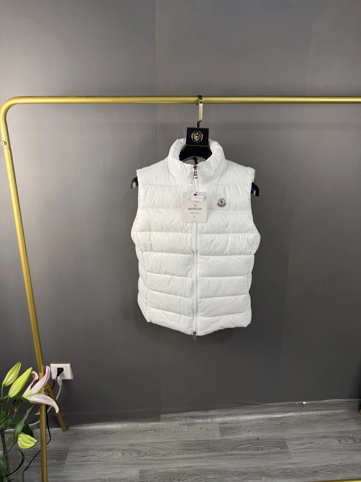 The North Face Down Jackets Hooded quilted puffer — 28