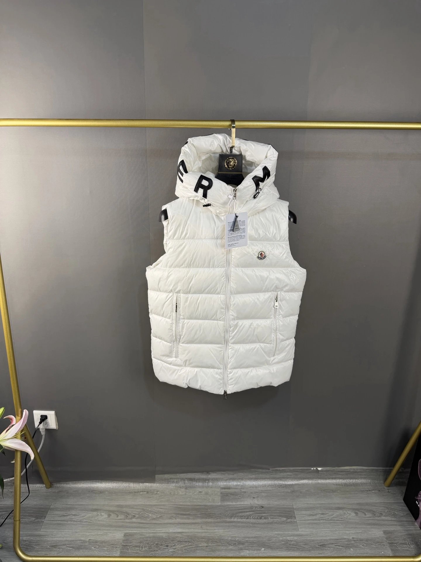 The North Face Down Jackets Hooded quilted puffer — 29