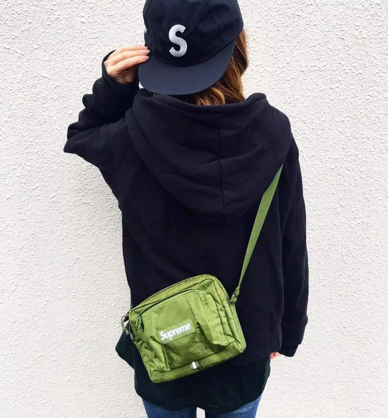 货号61303 Supreme 19SS 46th Shoulder Bag SUP满印LOGO 斜挎包单肩包