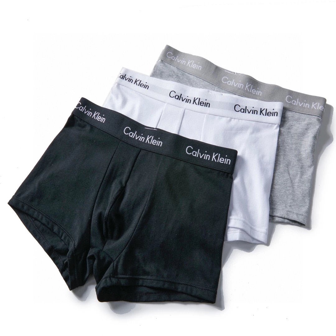 Item number 22729 Solid color logo three pack underwear made of pure cotton fabric with excellent hand feel, no pilling or deformation, breathable and sweat absorbing properties, very good fit and skin friendly frame edge design