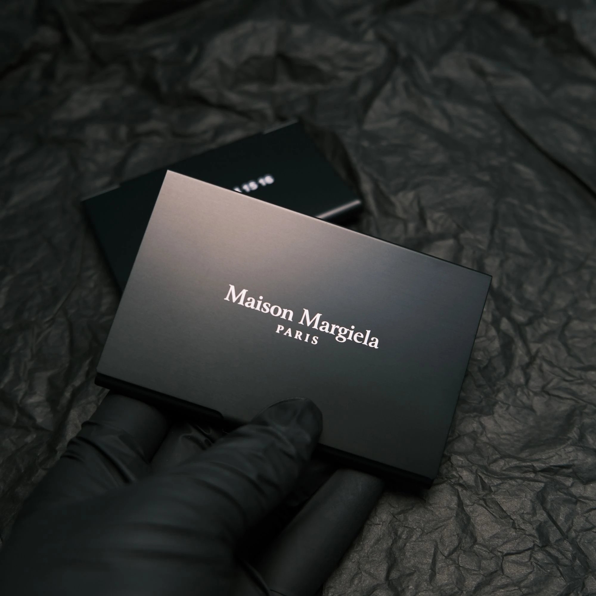 Cardholder Dandan