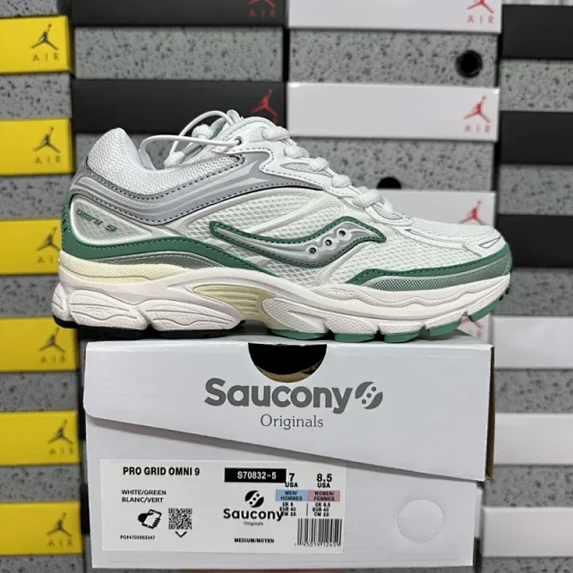 Saucony Sneakers ProGrid Omni 9 product detail image 3