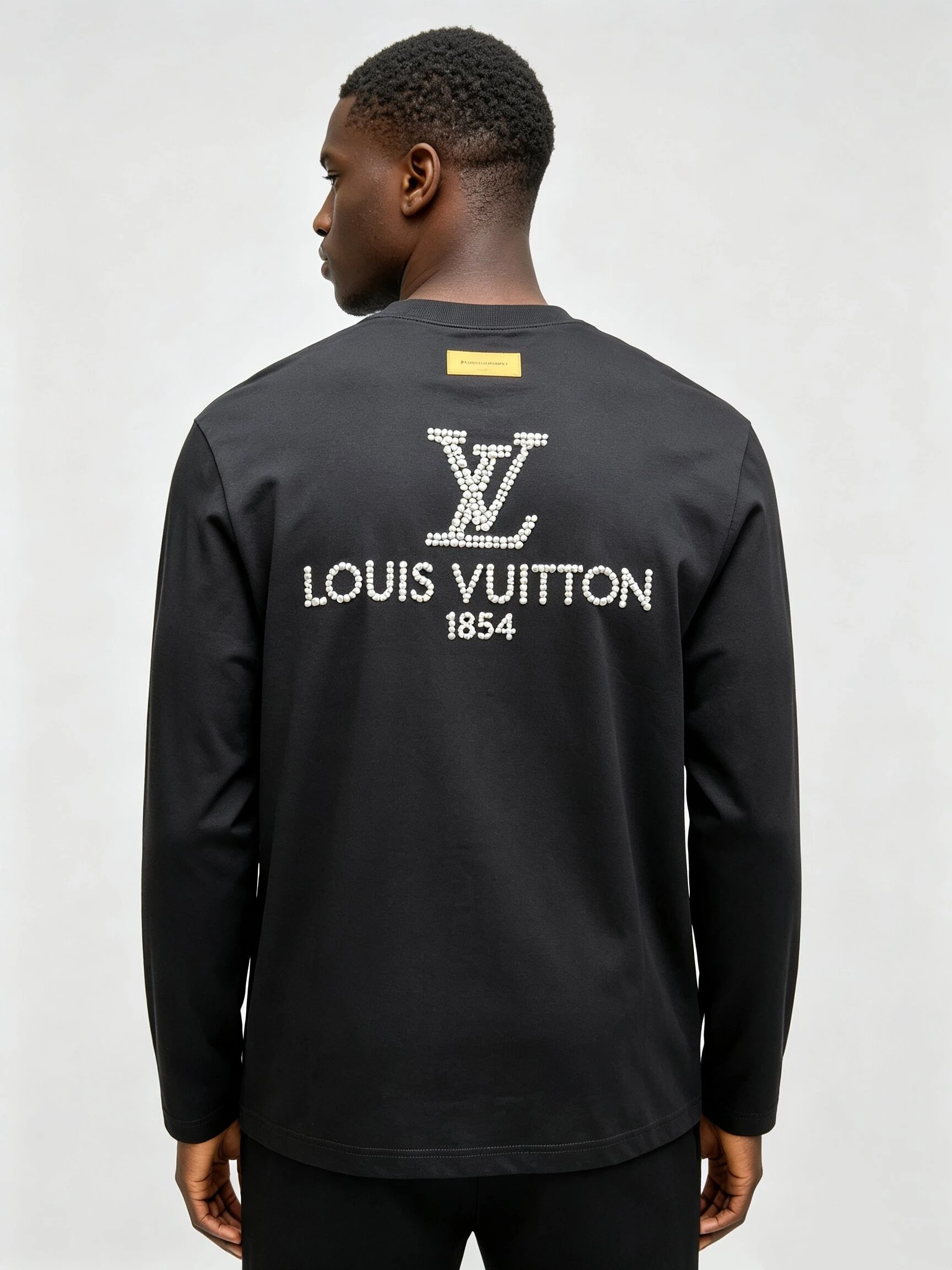 Old Logo Pearl Rhinestone Letter T-Shirt