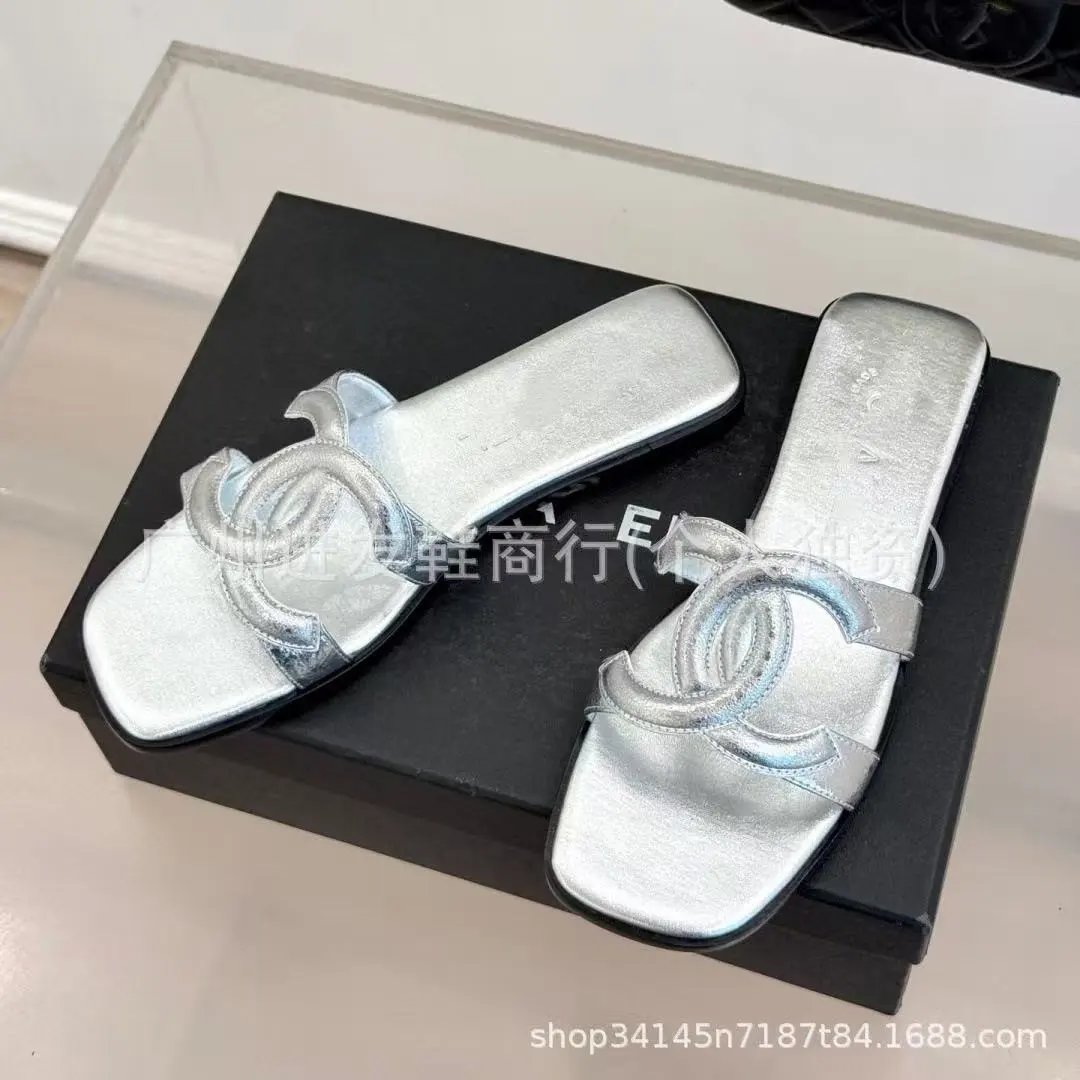 Christian Dior Slippers Dway logo-embroidered slide — 25