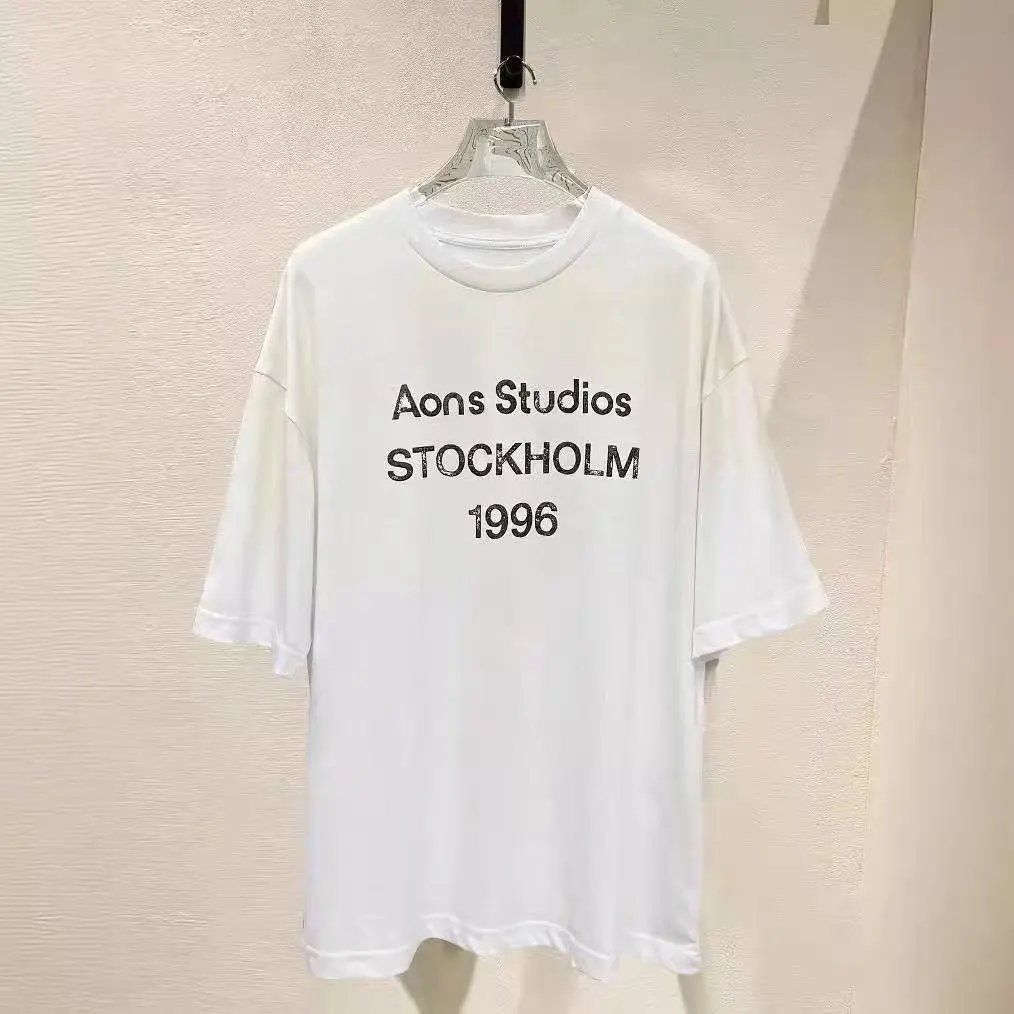 Balenciaga Multiple graphic T-shirt designs — 32