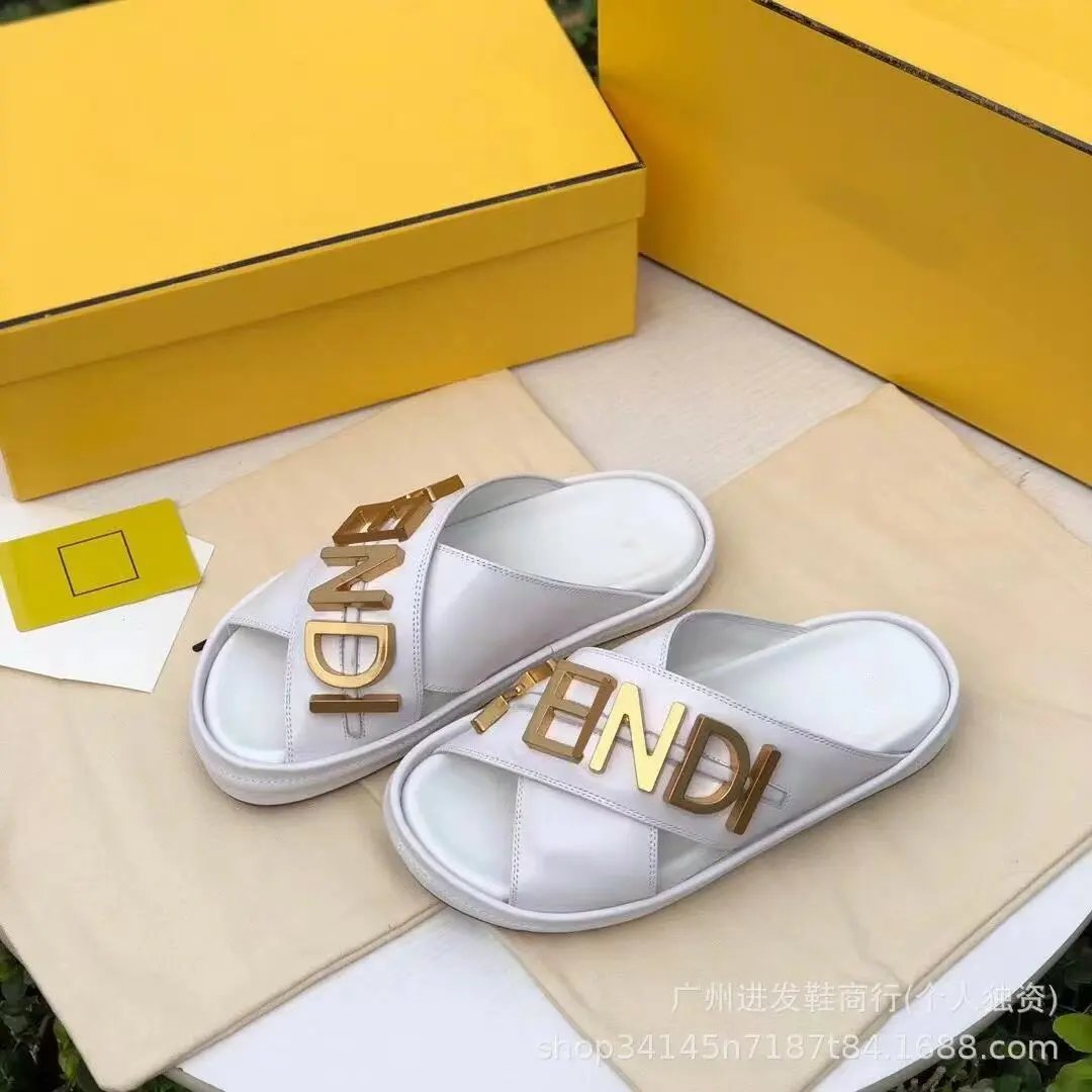 Christian Dior Slippers Dway logo-embroidered slide — 17