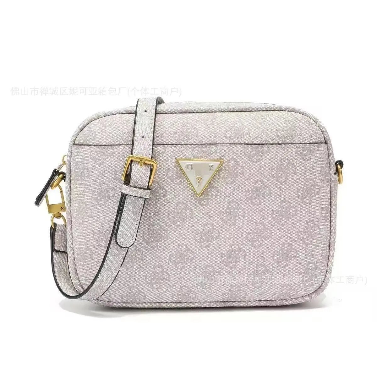 GUESS Crossbody Bags Double-Zip Logo-Print Chain-Strap Bag — 19(23.5*17.5*7.5CM)