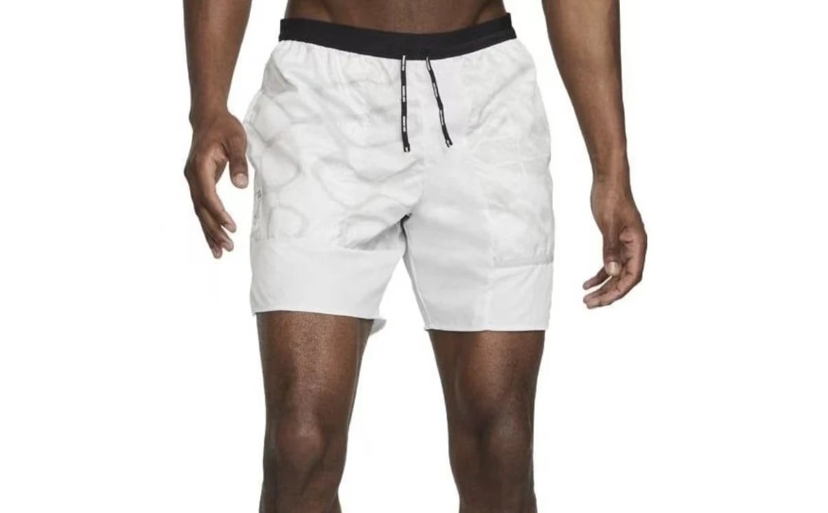 Nik Stride (Black and white) (No quality issues, no returns or exchanges)