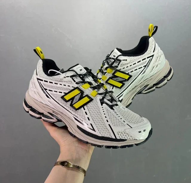 New Balance Sneakers 1906R Running product detail image 11