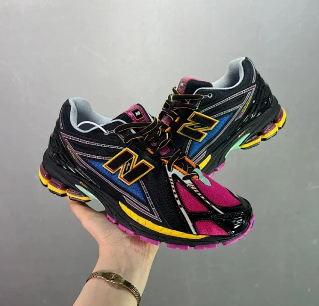 New Balance Sneakers 1906R Running product detail image 12