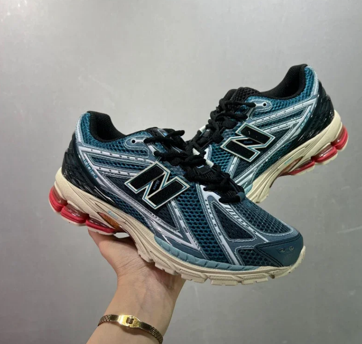 New Balance Sneakers 1906R Running image 4