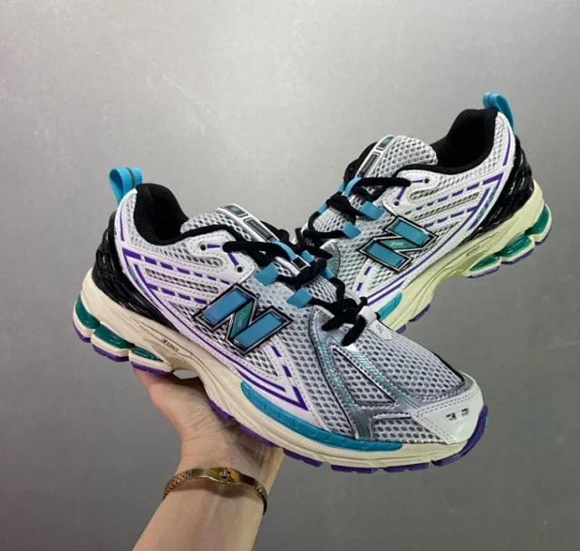 New Balance Sneakers 1906R Running product detail image 2