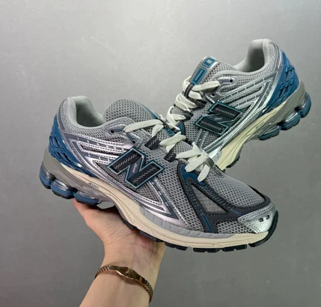 New Balance Sneakers 1906R Running product detail image 3