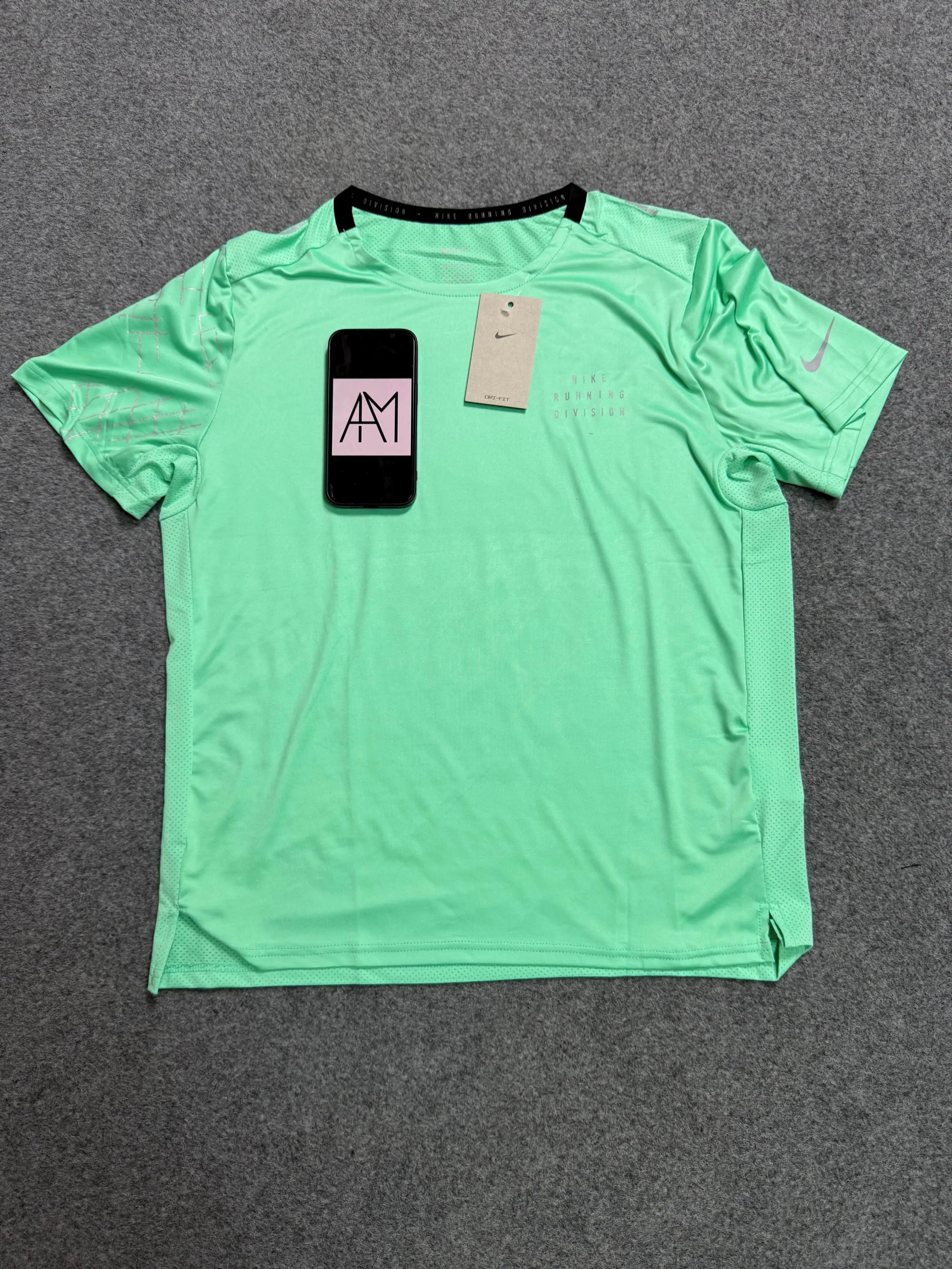 037 Green