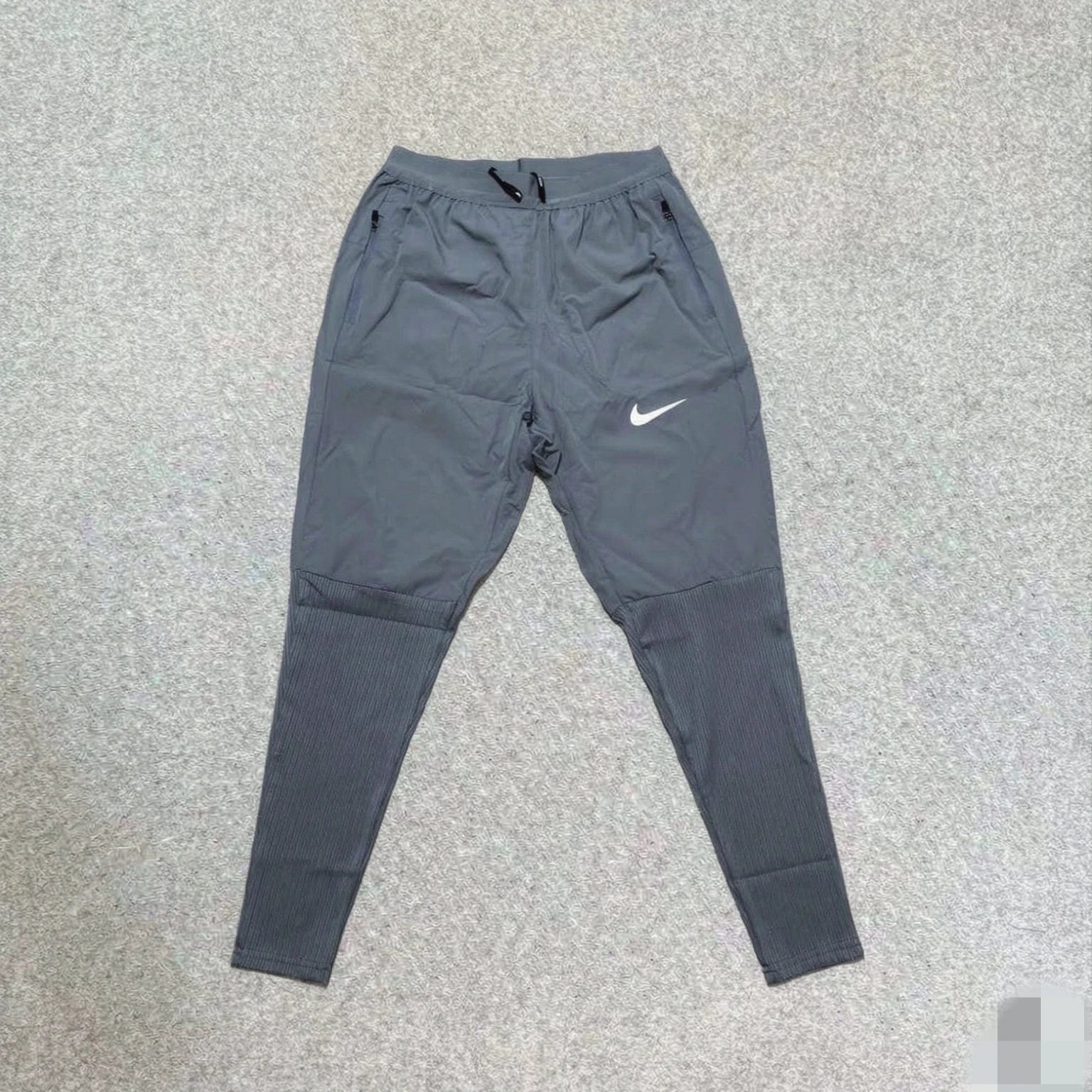 Dark gray threaded pants