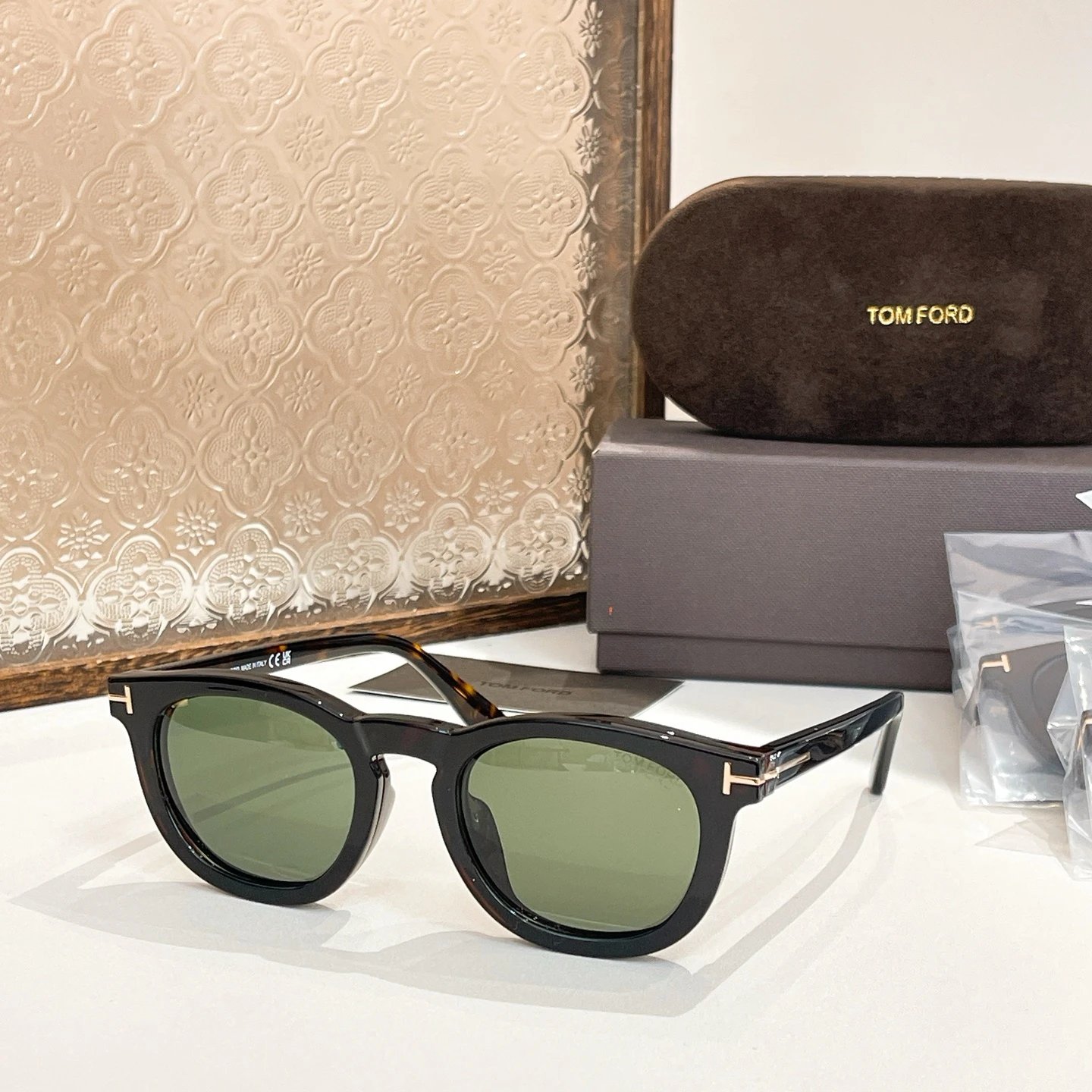Sunglasses photo 3