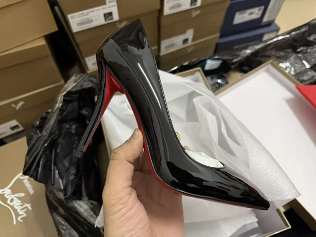 Christian Louboutin High Heels Pointed-Toe Stiletto Pumps with Red Soles product detail image 1