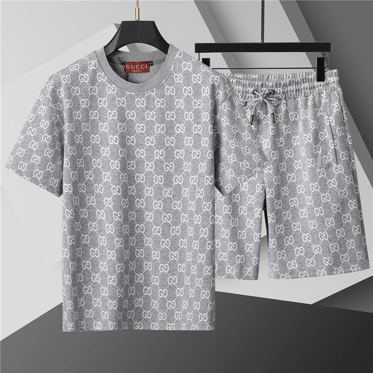 Dior Matching Sets Embossed monogram T-shirt and shorts set — 95195 Gray suit