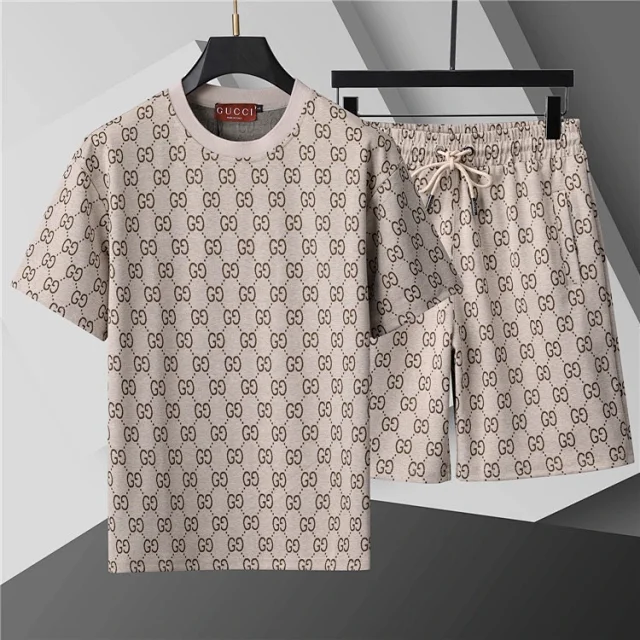 Dior Matching Sets Embossed monogram T-shirt and shorts set product detail image 7