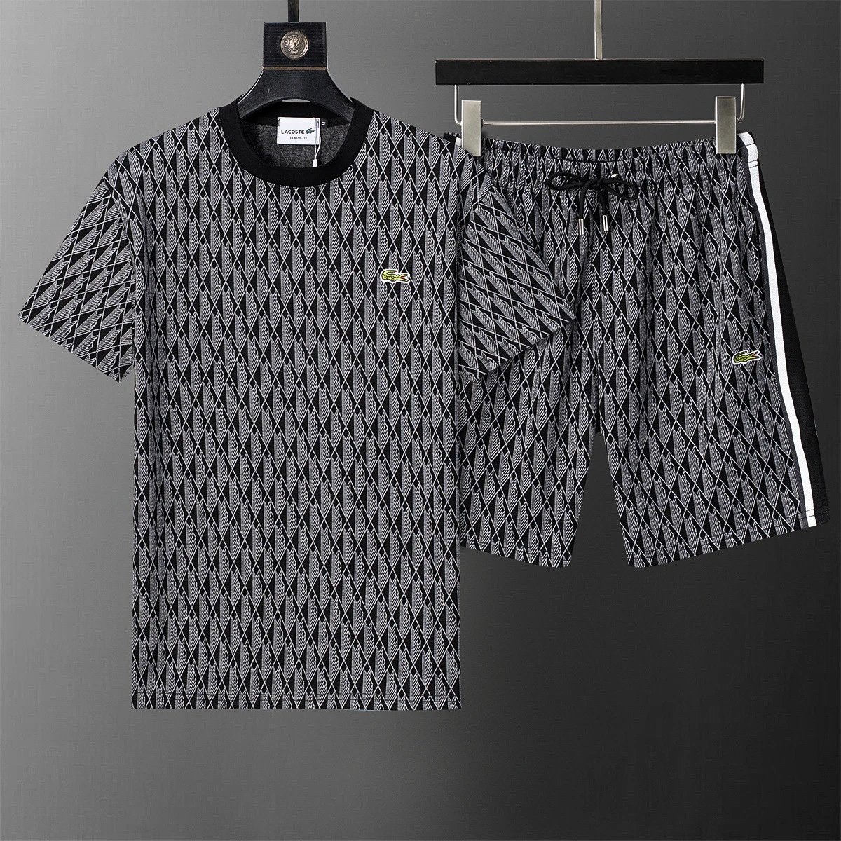 Dior Matching Sets Embossed monogram T-shirt and shorts set — 6650 Black suit
