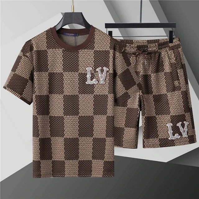 Dior Matching Sets Embossed monogram T-shirt and shorts set product detail image 9