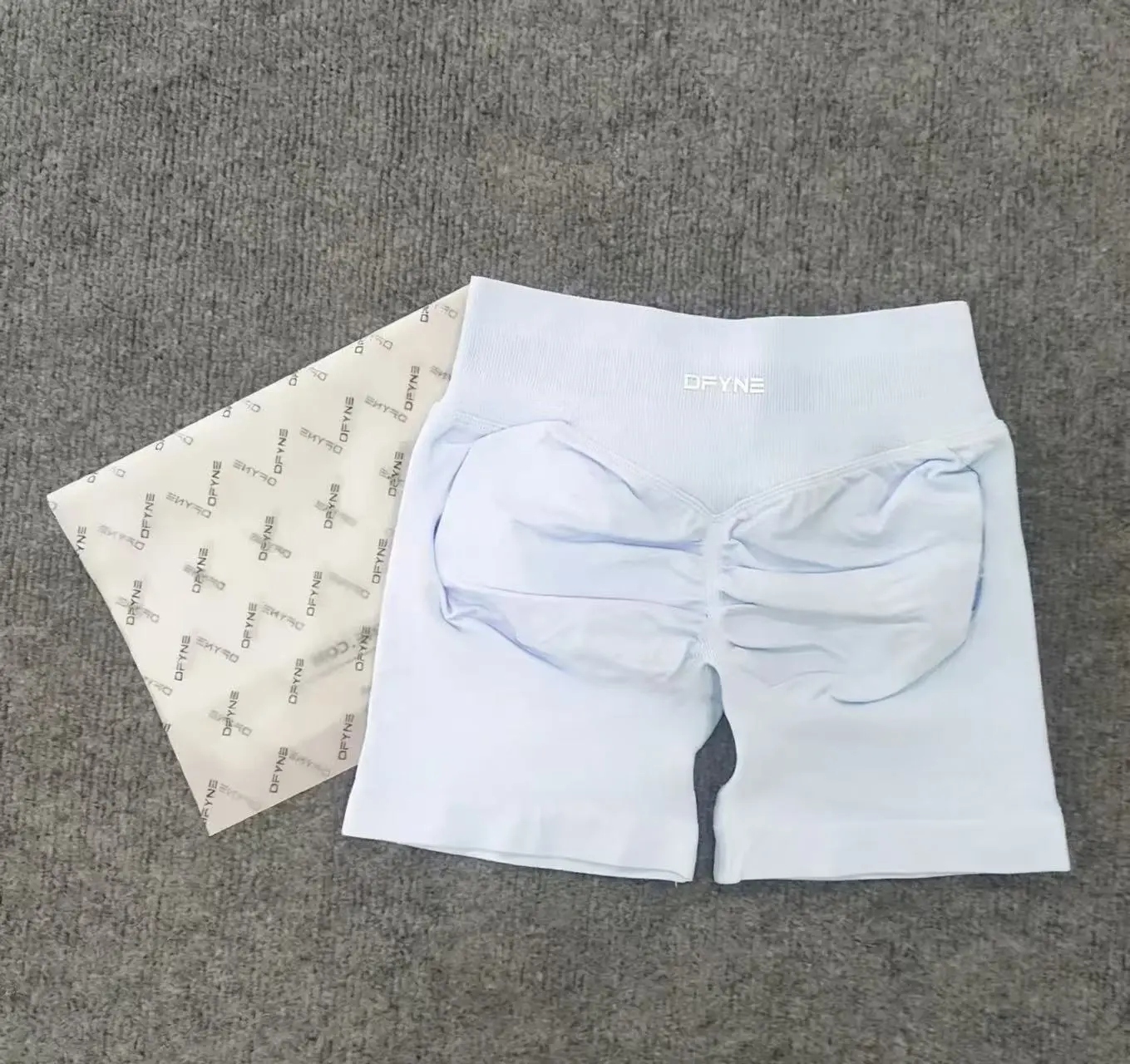 DFYNE seamless yoga shorts