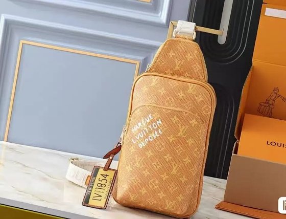 Handbag