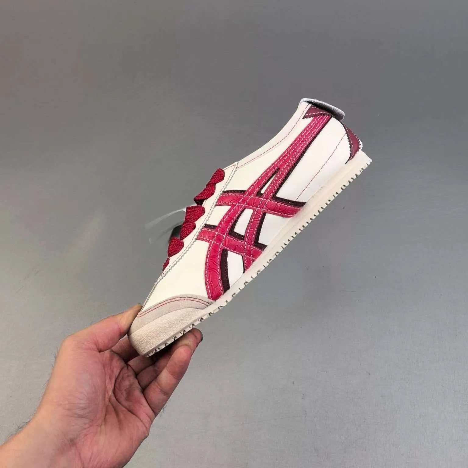 Onitsuka Tiger鬼冢虎 MEXICO 66  懒人鞋一脚蹬休闲鞋 低帮皮面板鞋 经典百搭 男女蛇年限定