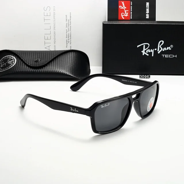 Ray-Ban Eyewear RB69096 Square Polarized Sunglasses product detail image 3