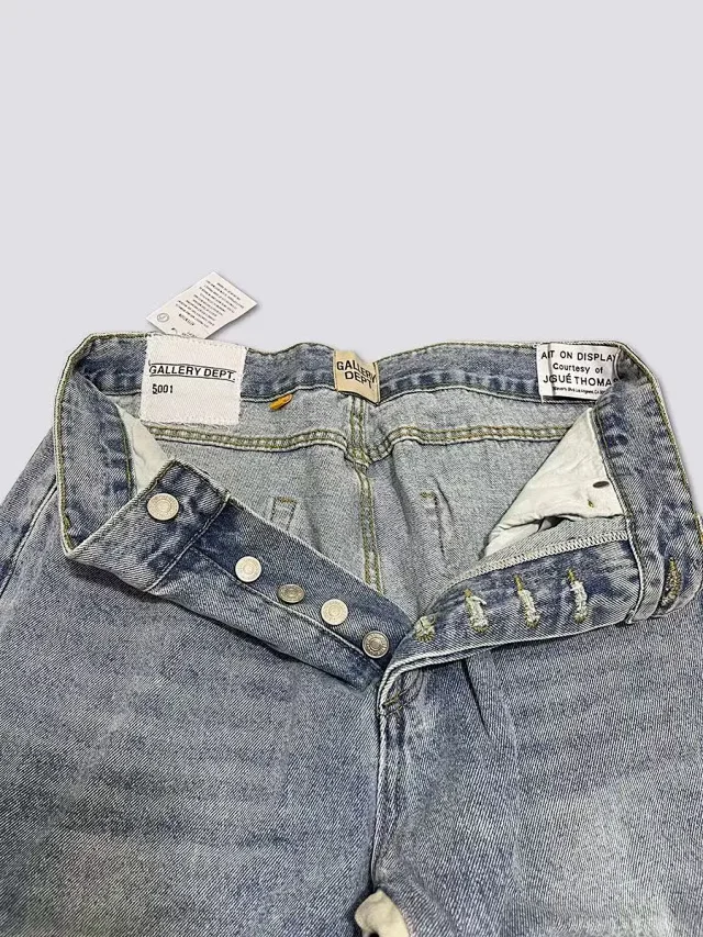 Gallery Dept. Jeans Distressed flared product detail image 2