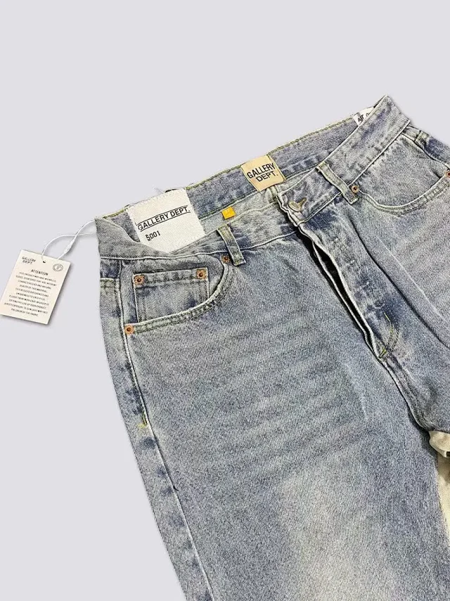 Gallery Dept. Jeans Distressed flared product detail image 3
