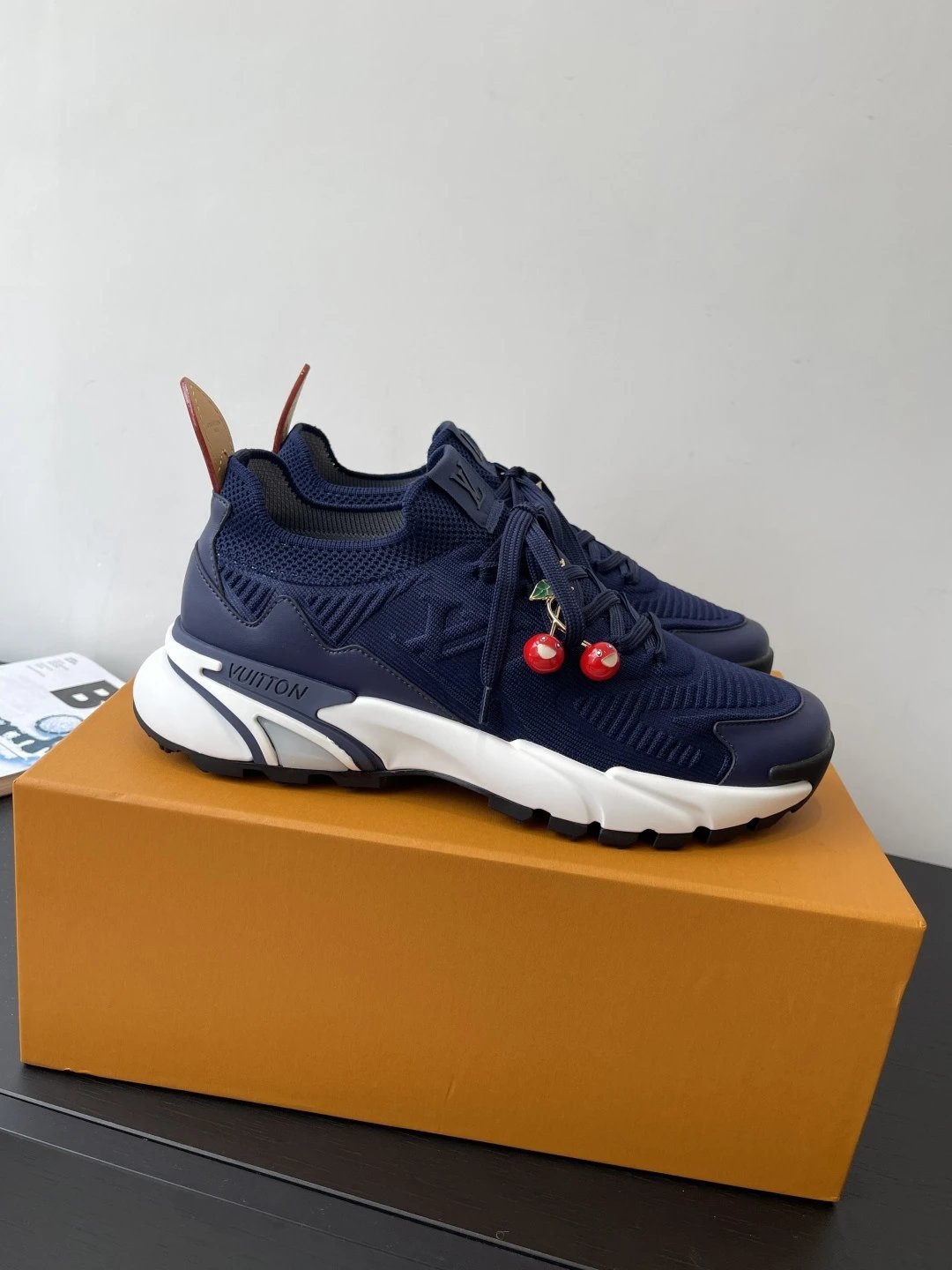 Louis Vuitton Sneakers Runner Tatic — 14
