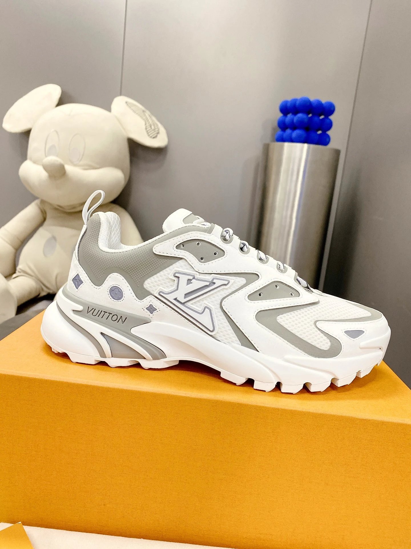 Louis Vuitton Sneakers Runner Tatic — 10