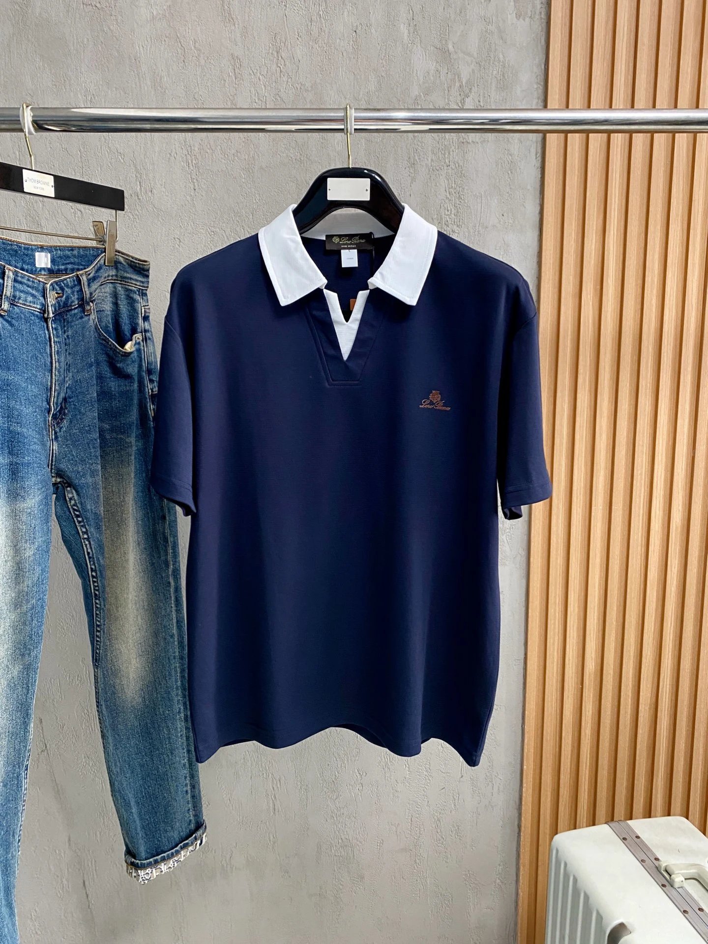 Loro Piana Shirts Short-sleeve textured knit polo shirt with contrast piping — 25