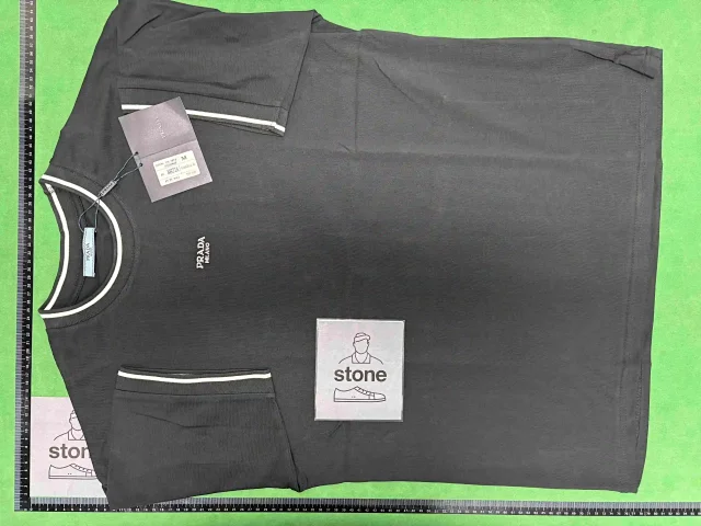 Prada T-Shirts Short-Sleeve Logo T-Shirt product detail image 8