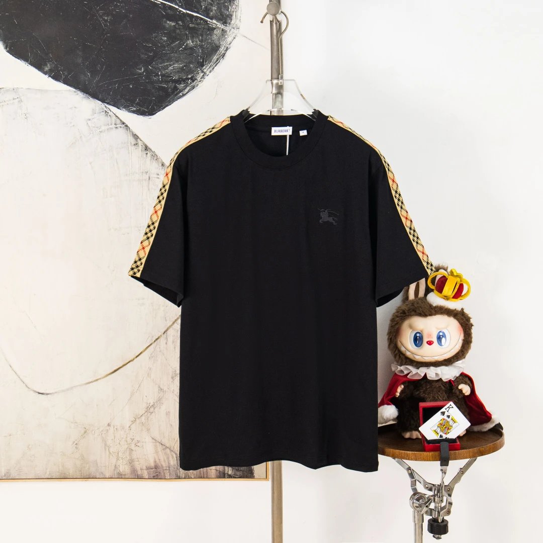 Burberry T-Shirts Check Panel Logo T-Shirt — 04